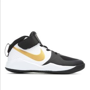 Nike boys shoes